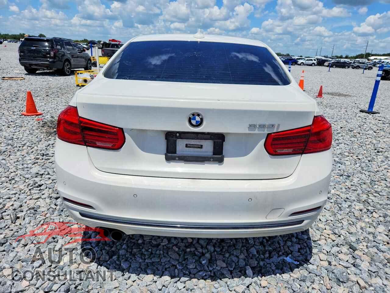 BMW 3 SERIES 2017 - WBA8B9C53HK675718