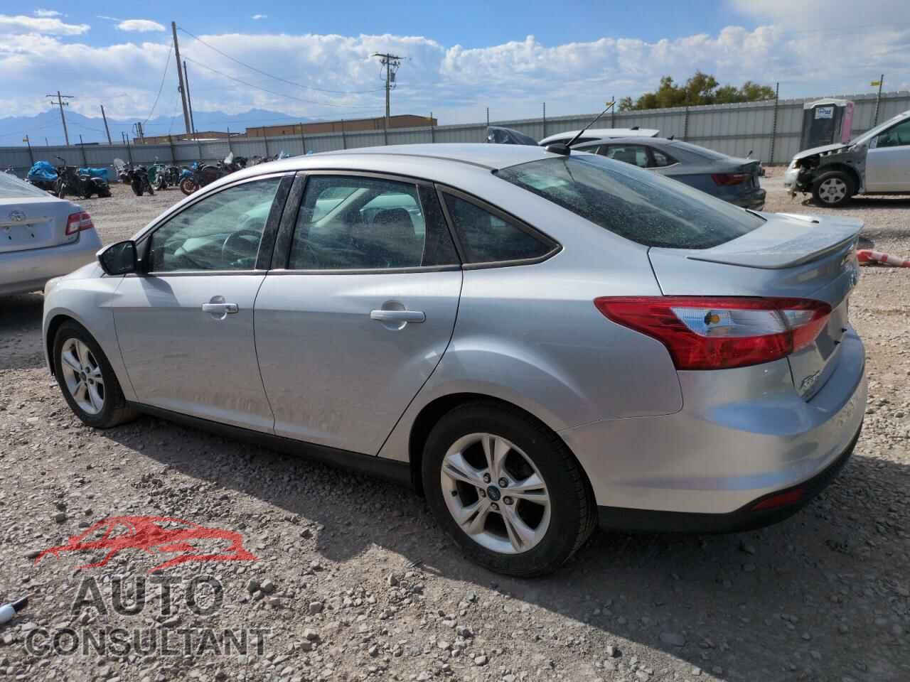 FORD FOCUS 2012 - 1FAHP3F25CL329102