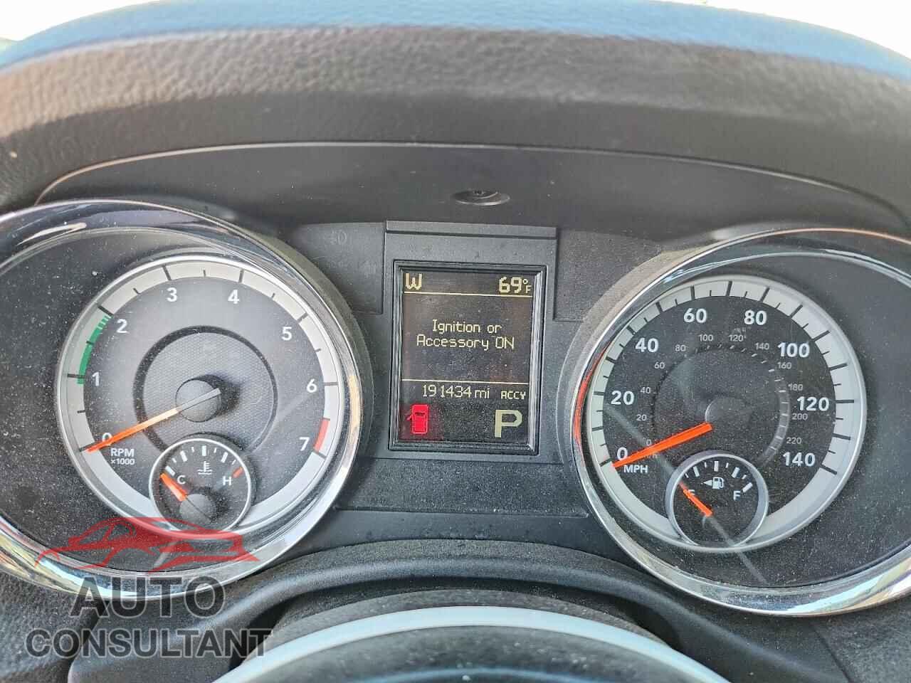 DODGE DURANGO 2013 - 1C4RDJDG8DC676757