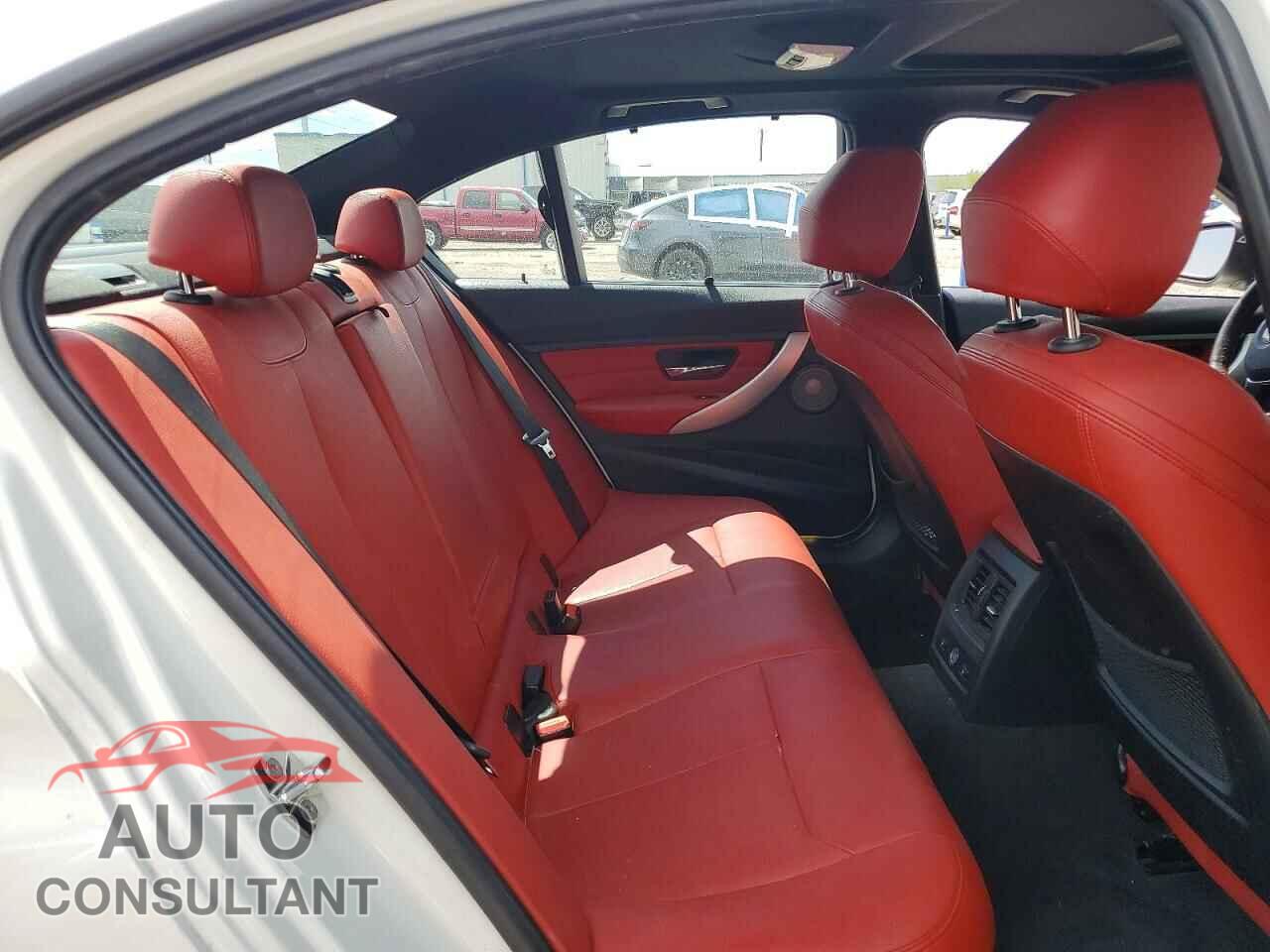 BMW 3 SERIES 2012 - WBA3A5C59CF347565