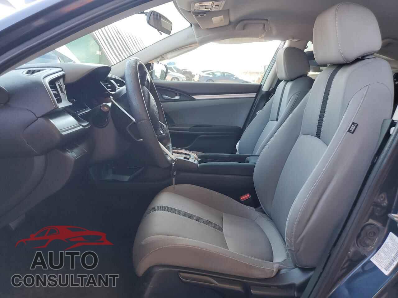 HONDA CIVIC 2018 - 2HGFC2F53JH533295