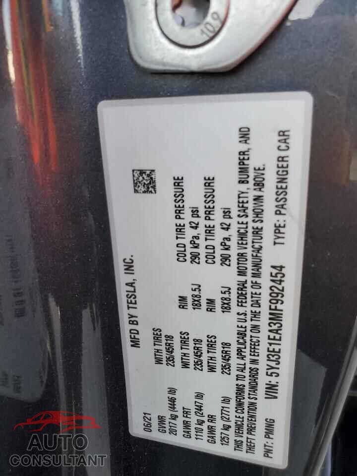 TESLA MODEL 3 2021 - 5YJ3E1EA3MF992454