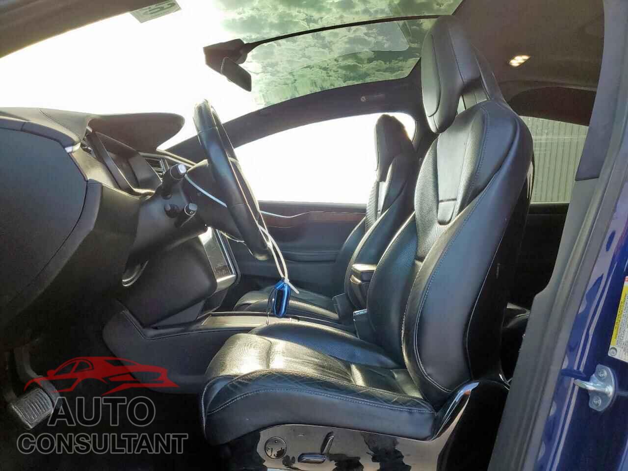 TESLA MODEL X 2016 - 5YJXCBE2XGF015936