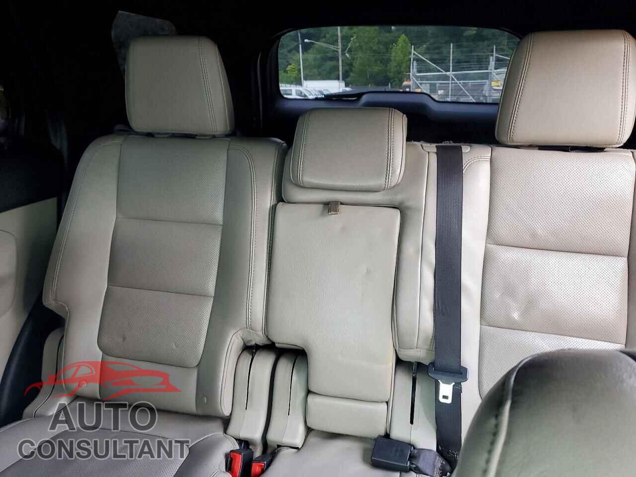 FORD EXPLORER 2012 - 1FMHK8F87CGA92305