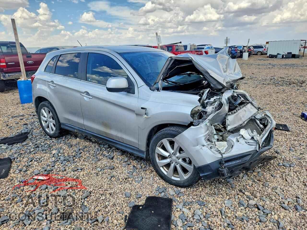 MITSUBISHI OUTLANDER 2014 - 4A4AR4AU1EE008985