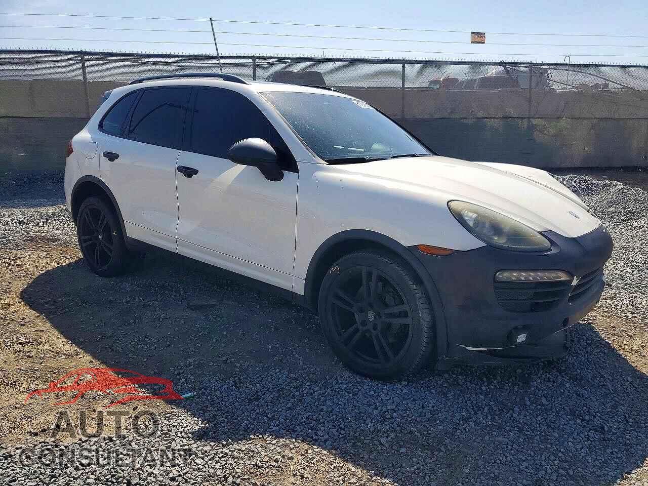 PORSCHE CAYENNE 2011 - WP1AB2A22BLA52708