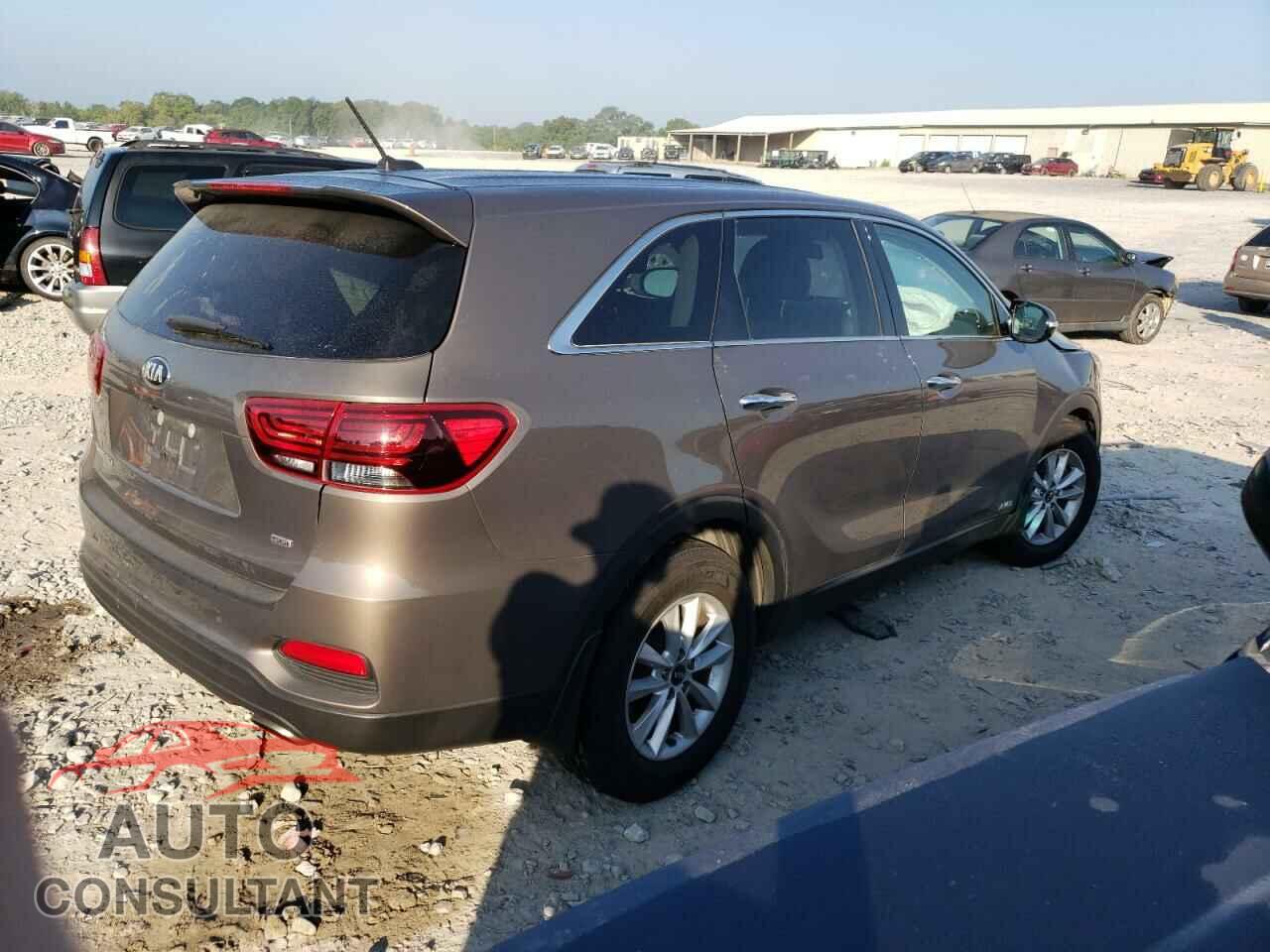 KIA SORENTO 2019 - 5XYPGDA38KG545368