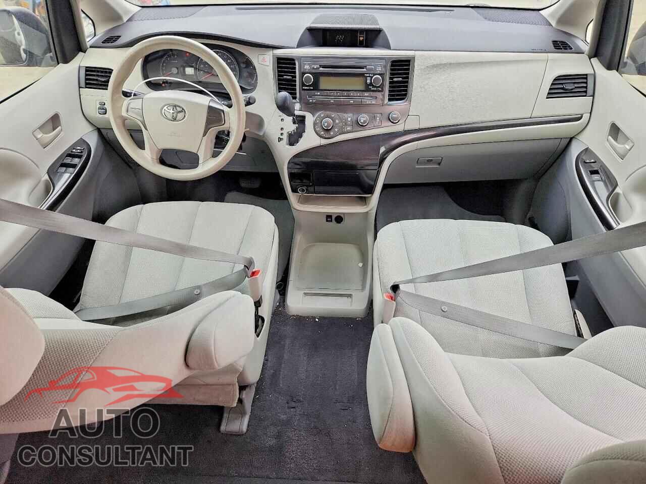 TOYOTA SIENNA 2011 - 5TDKA3DCXBS008019