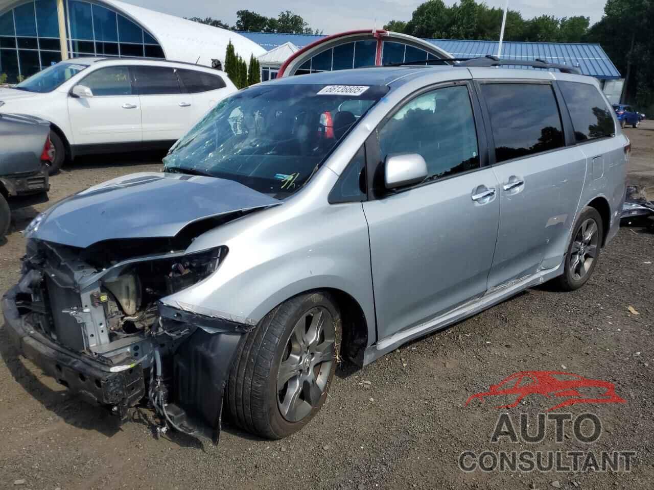 TOYOTA SIENNA 2015 - 5TDXK3DC4FS623349
