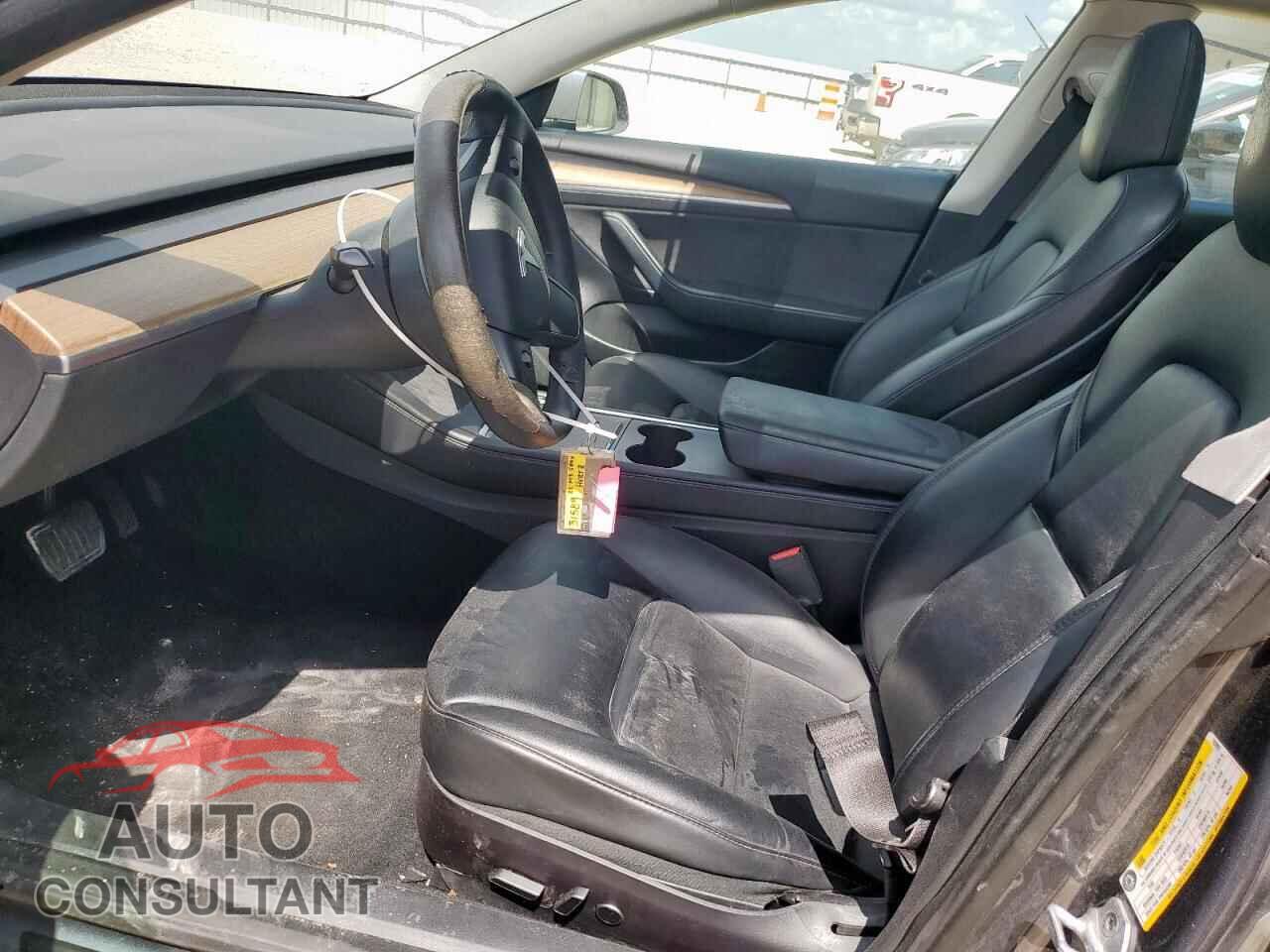 TESLA MODEL 3 2022 - 5YJ3E1EA0NF285992