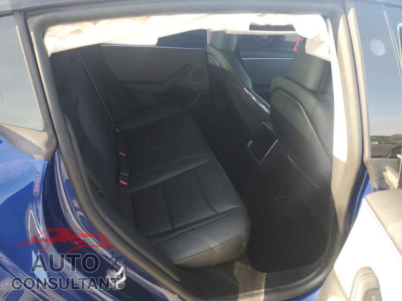 TESLA MODEL 3 2025 - 5YJ3E1EA9SF922440
