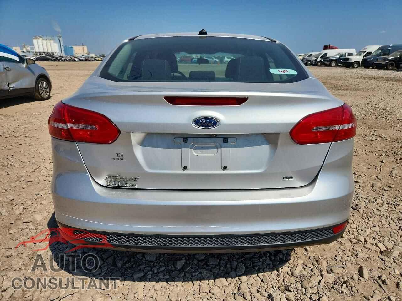 FORD FOCUS 2015 - 1FADP3F26FL360359