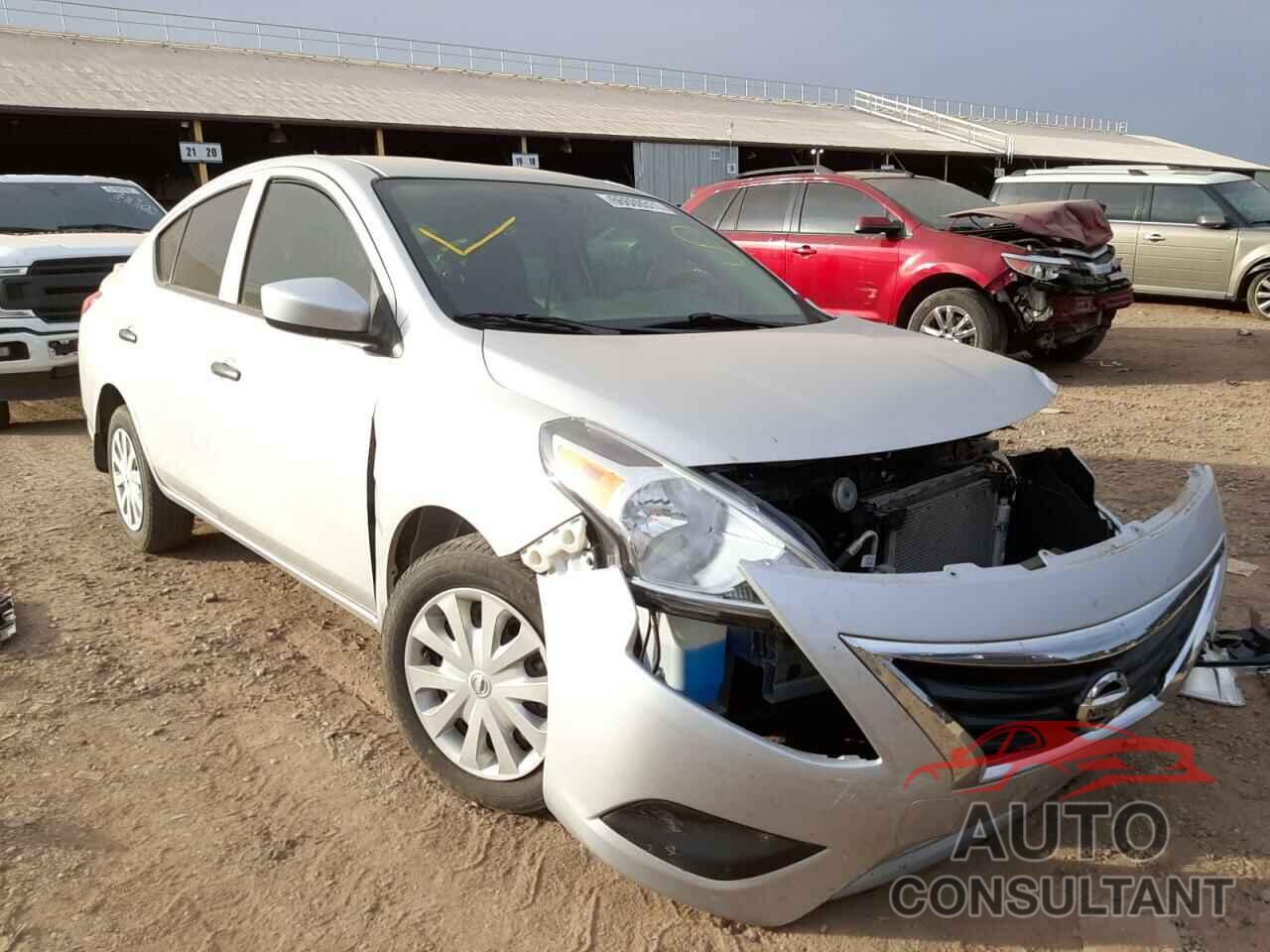 NISSAN VERSA 2017 - 3N1CN7AP8HL851743