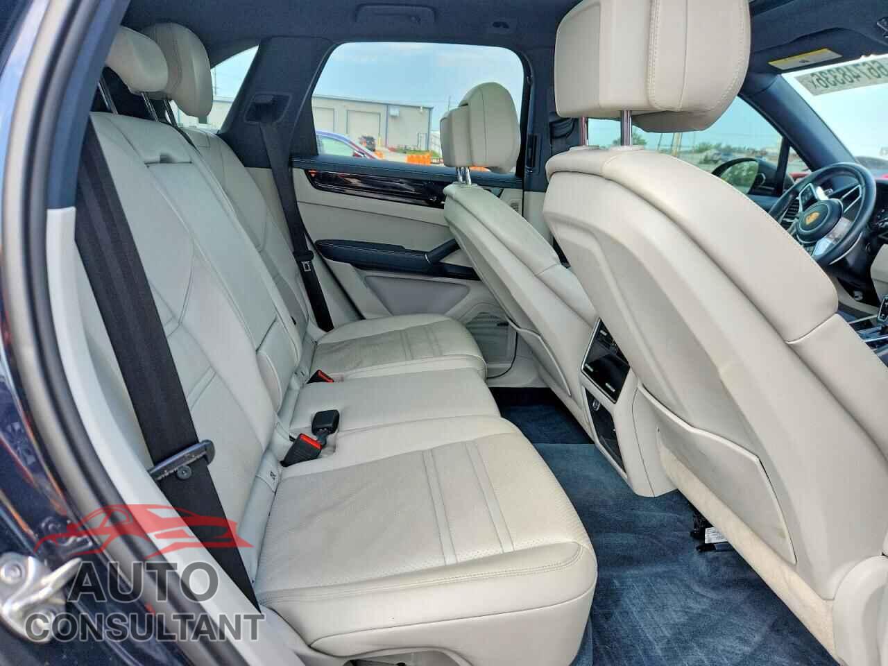 PORSCHE CAYENNE 2020 - WP1AA2AY8LDA04293