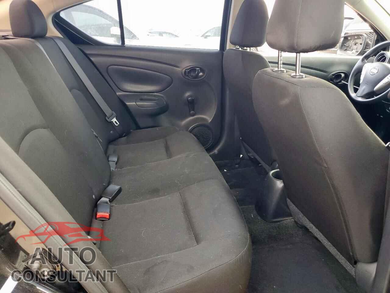 NISSAN VERSA 2019 - 3N1CN7AP5KL823499