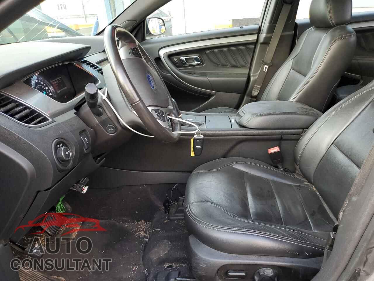 FORD TAURUS 2017 - 1FAHP2E85HG137579