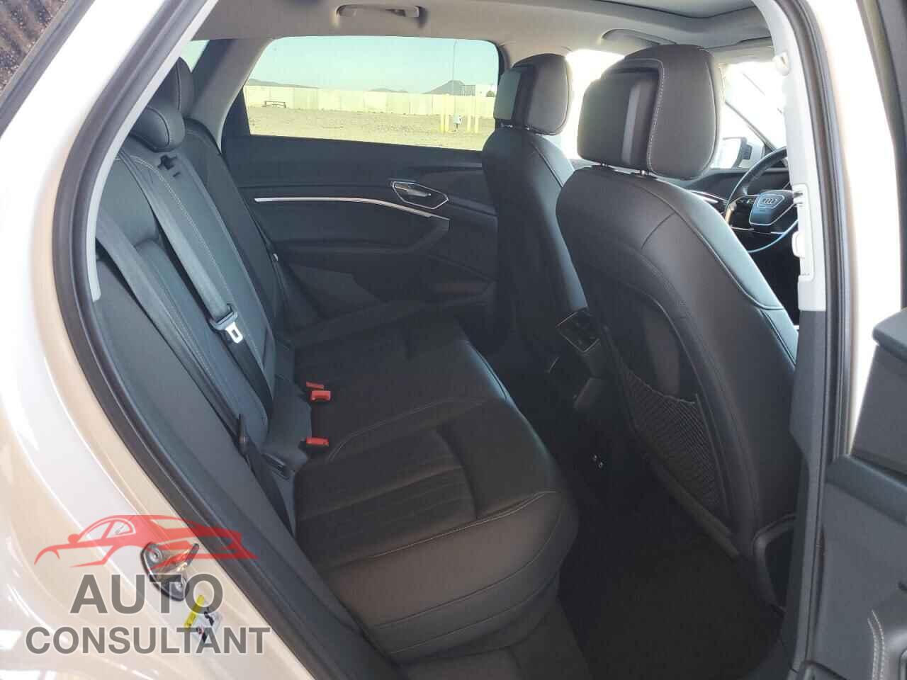 AUDI E-TRON 2021 - WA1AAAGE3MB030607