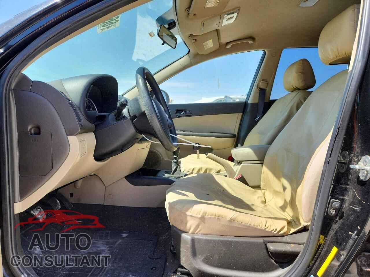 HYUNDAI ELANTRA 2010 - KMHDB8AE5AU085492