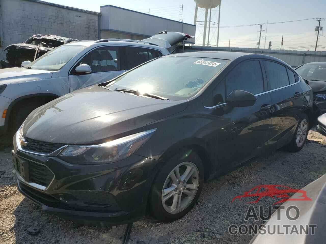 CHEVROLET CRUZE 2018 - 1G1BE5SM3J7238952