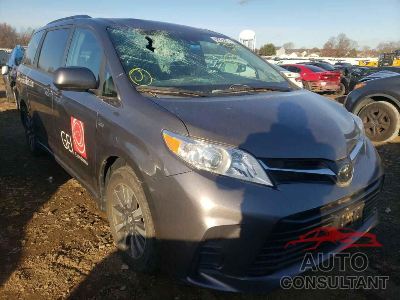 TOYOTA SIENNA 2019 - 5TDJZ3DC9KS220690