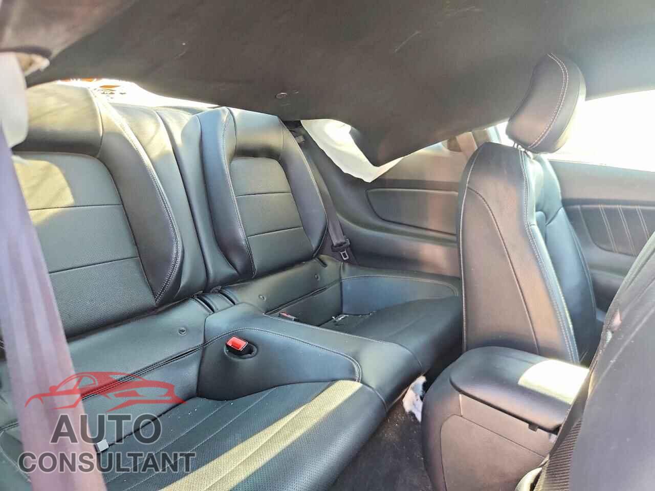 FORD MUSTANG 2018 - 1FA6P8TH0J5128545
