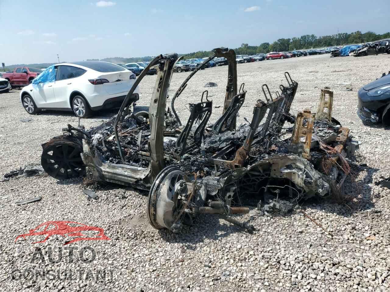 TESLA MODEL X 2020 - 5YJXCAE44LF298792