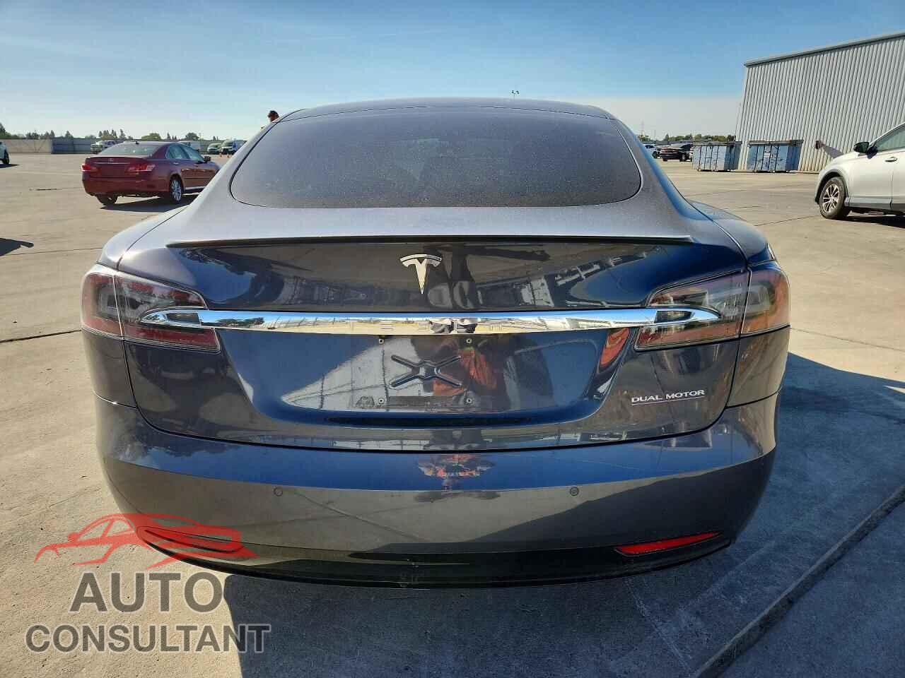TESLA MODEL S 2020 - 5YJSA1E45LF400360