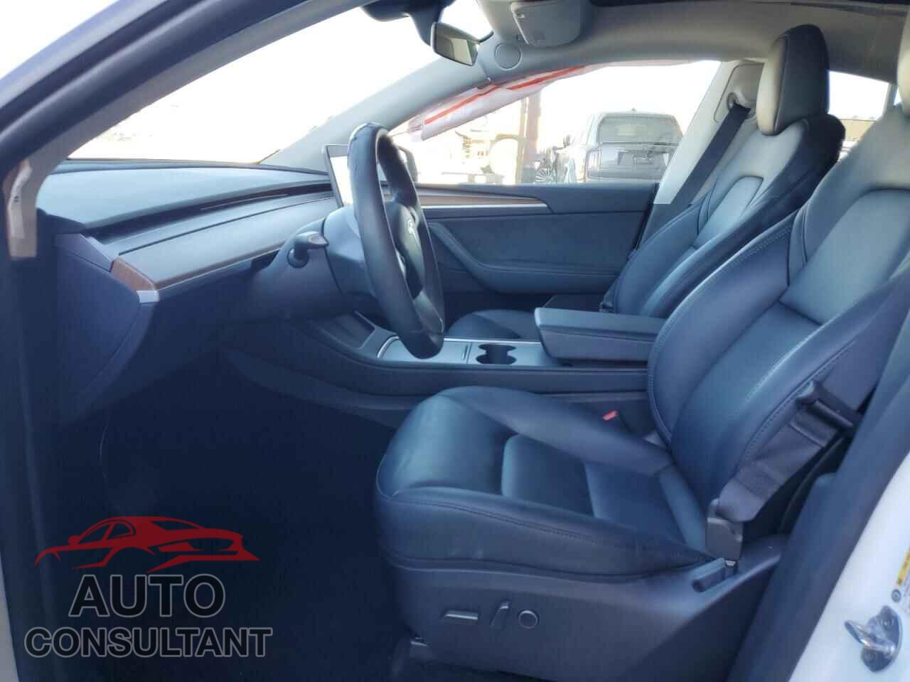 TESLA MODEL Y 2024 - 7SAYGDED1RF165686