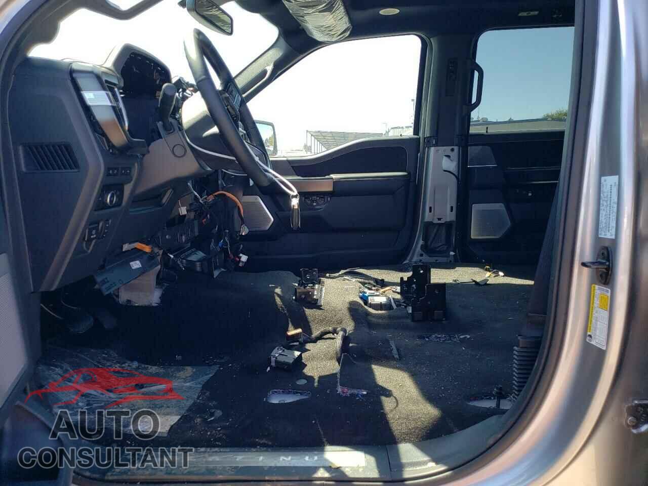 FORD F-150 2023 - 1FTFW1E84PFA28131