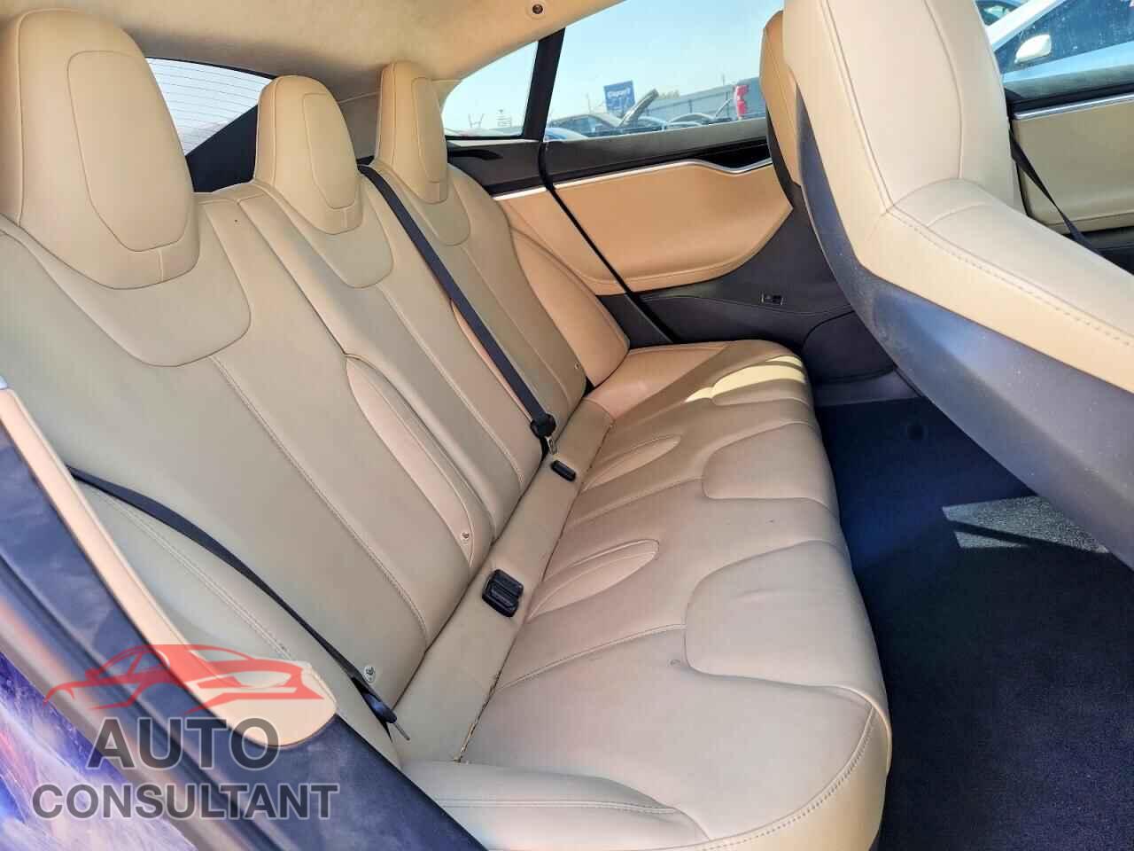 TESLA MODEL S 2015 - 5YJSA1H22FF092577