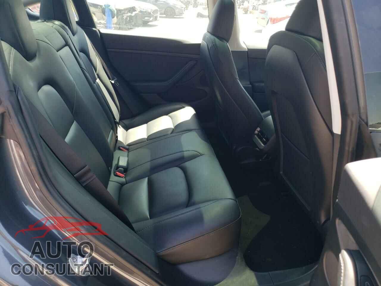 TESLA MODEL 3 2023 - 5YJ3E1EA8PF647537