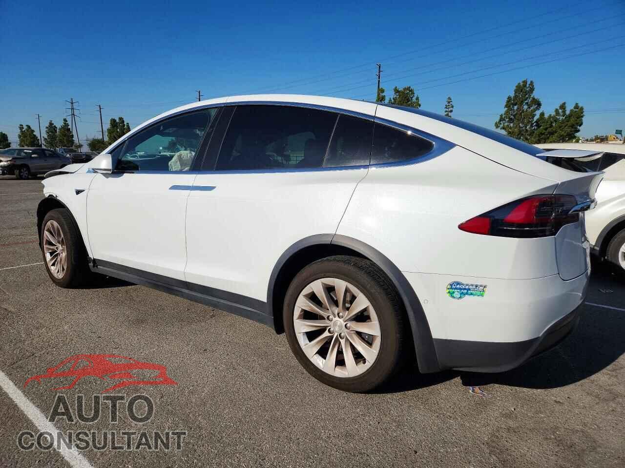 TESLA MODEL X 2021 - 5YJXCAE28MF320406