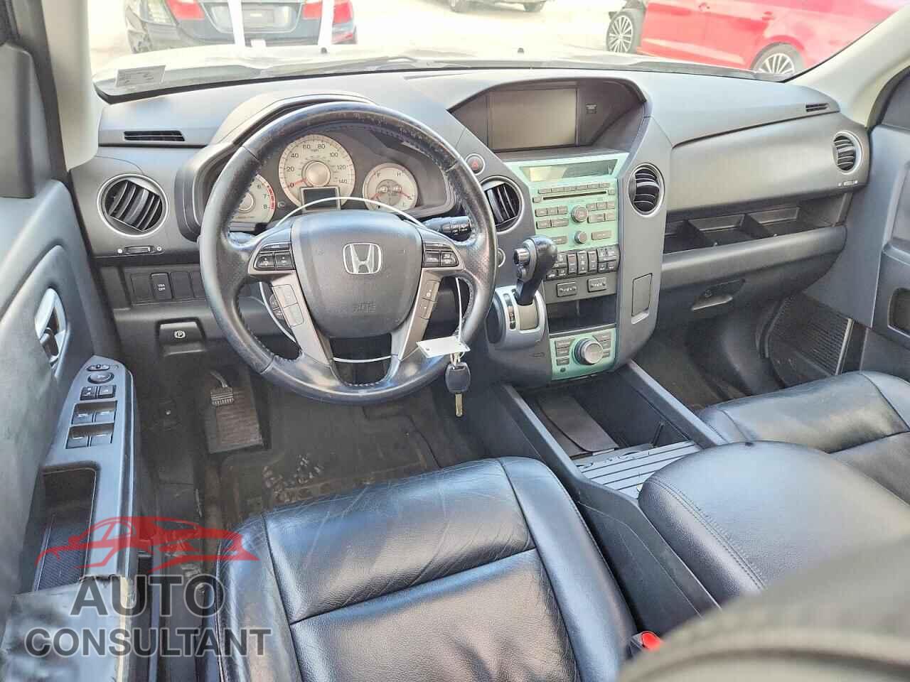 HONDA PILOT 2011 - 5FNYF4H75BB001577