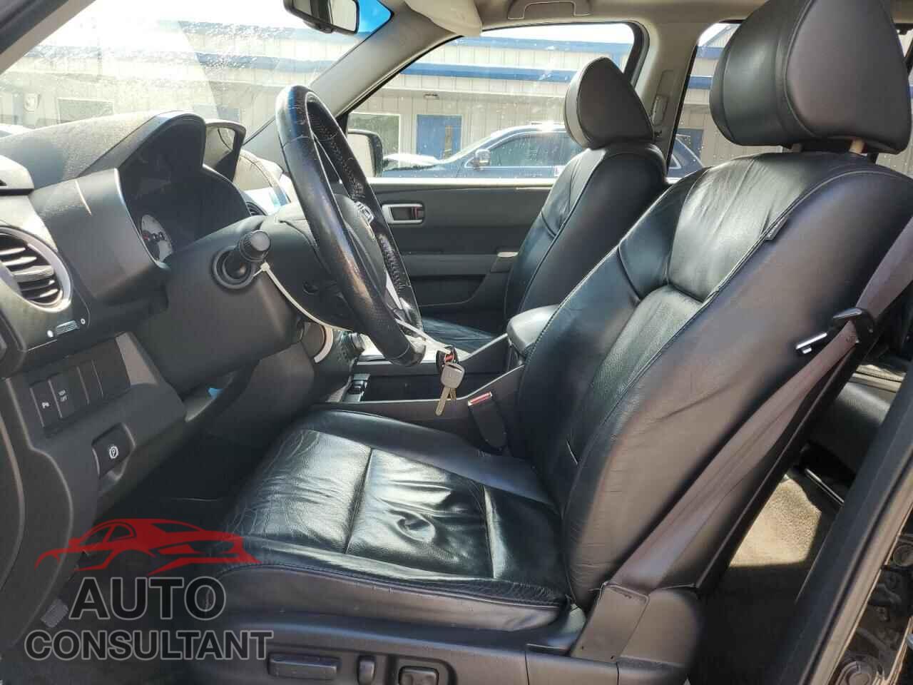 HONDA PILOT 2011 - 5FNYF3H97BB041168