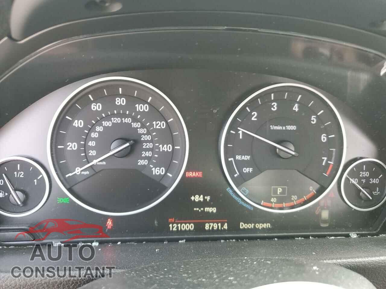 BMW 3 SERIES 2016 - WBA8E3G56GNU00131