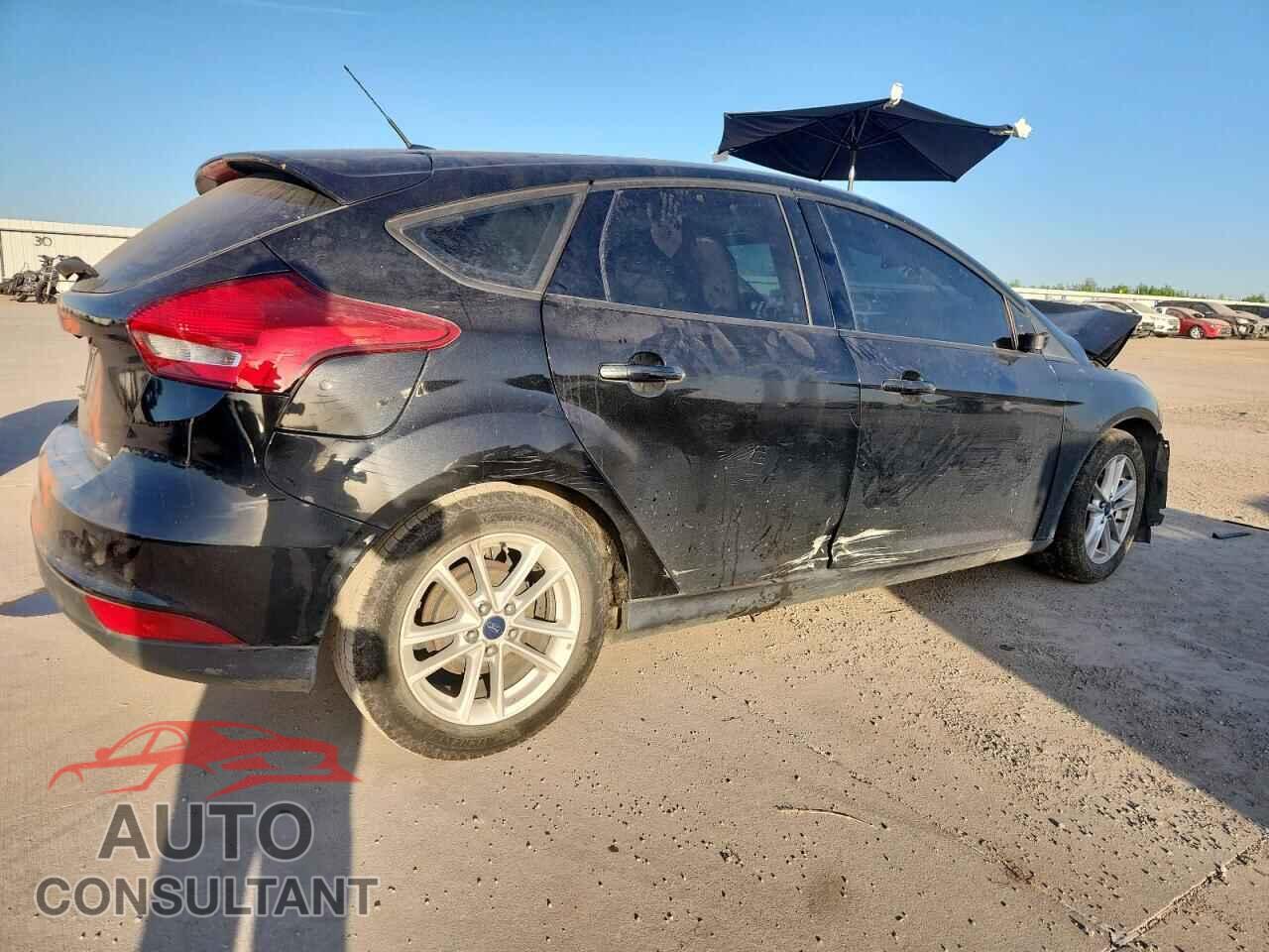 FORD FOCUS 2015 - 1FADP3K29FL307371
