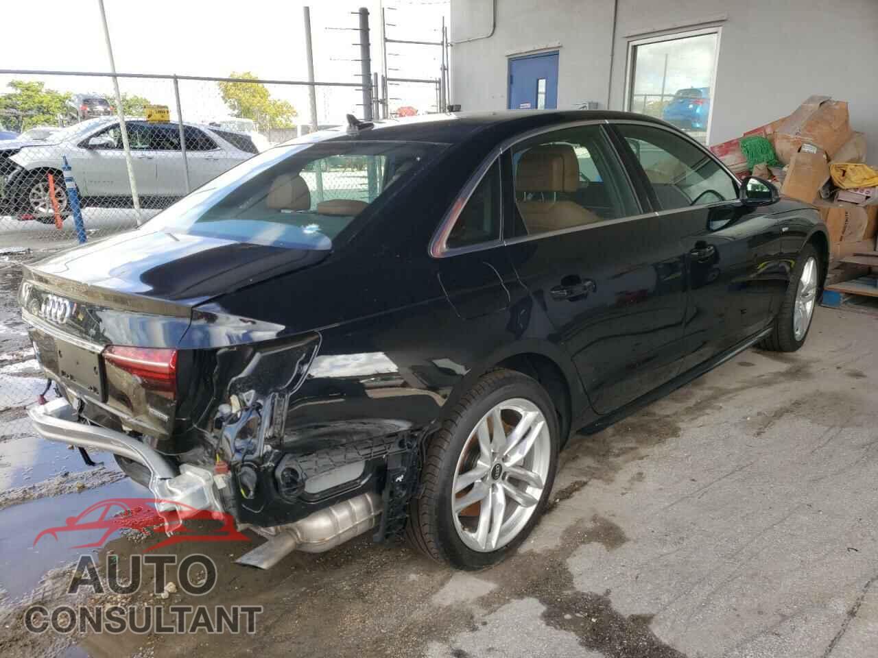 AUDI A4 2021 - WAUDAAF45MA030784
