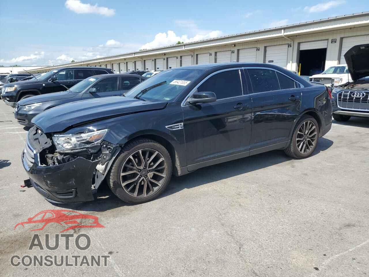 FORD TAURUS 2017 - 1FAHP2E82HG132016