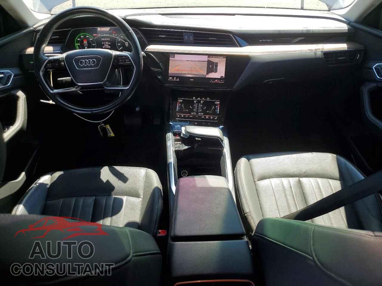 AUDI E-TRON 2019 - WA1LABGE5KB013108
