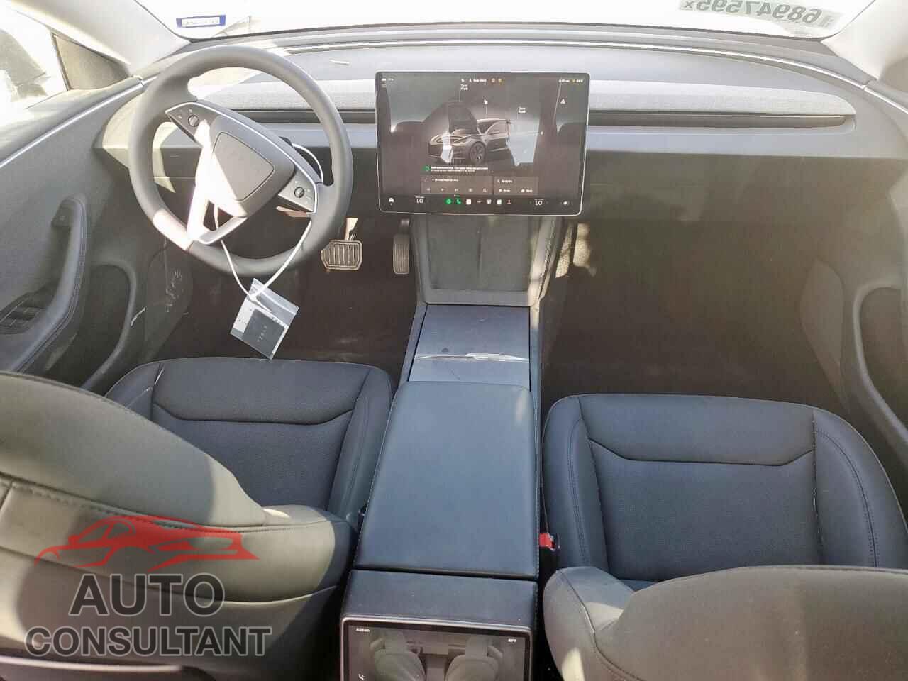 TESLA MODEL 3 2025 - 5YJ3E1EA5SF949604
