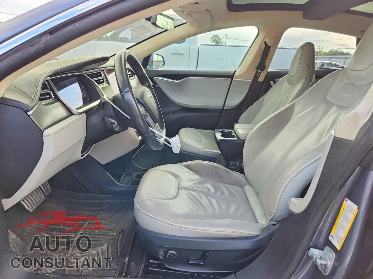 TESLA MODEL S 2013 - 5YJSA1DP2DFP16036