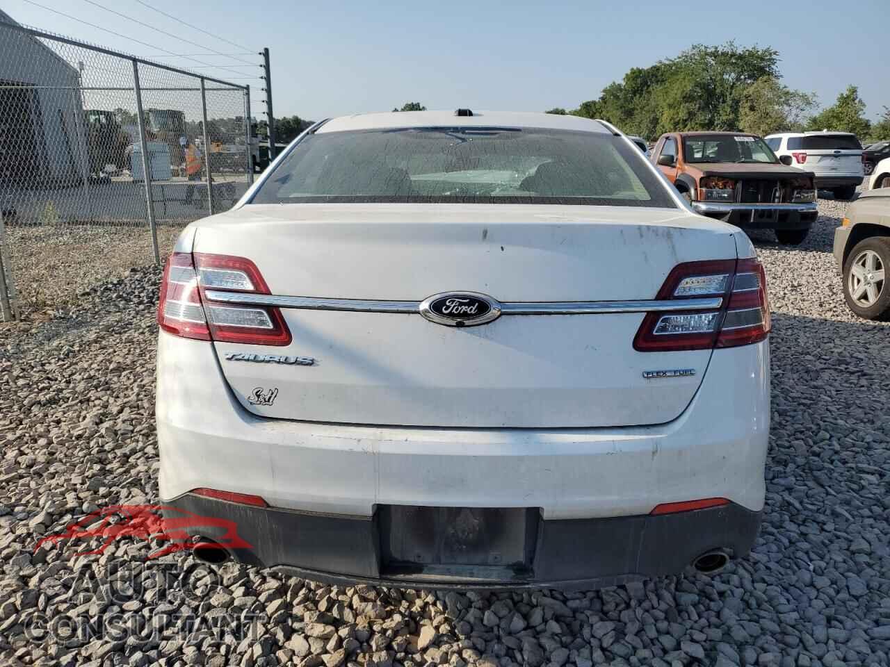 FORD TAURUS 2016 - 1FAHP2D83GG157684