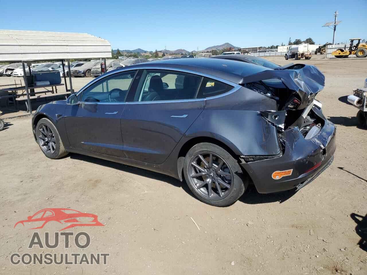 TESLA MODEL 3 2020 - 5YJ3E1EA6LF611579