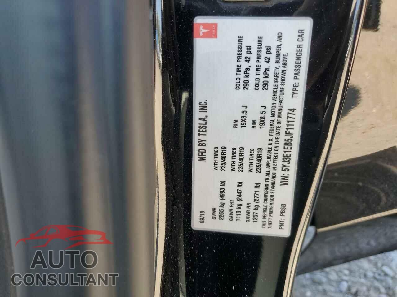 TESLA MODEL 3 2018 - 5YJ3E1EB5JF111774