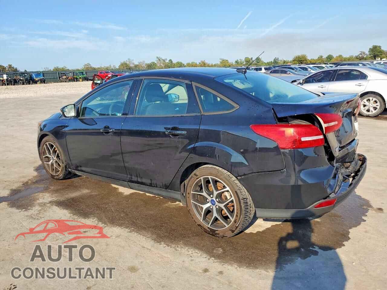 FORD FOCUS 2017 - 1FADP3H28HL313852