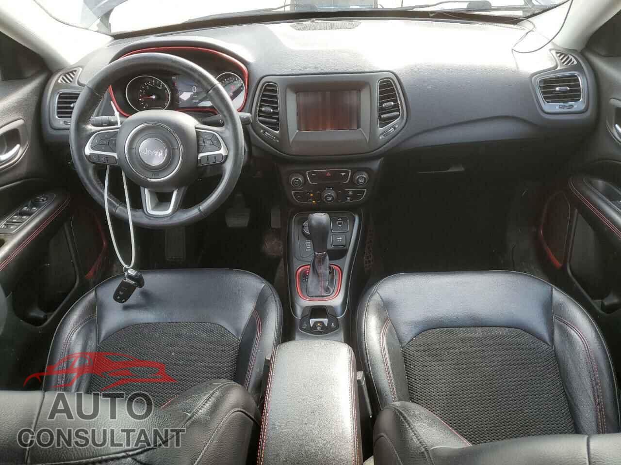 JEEP COMPASS 2018 - 3C4NJDDB5JT330128