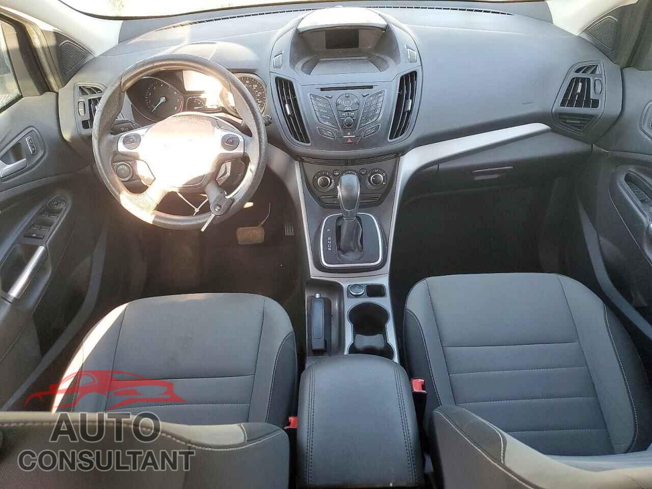FORD ESCAPE 2013 - 1FMCU0GX3DUD01067