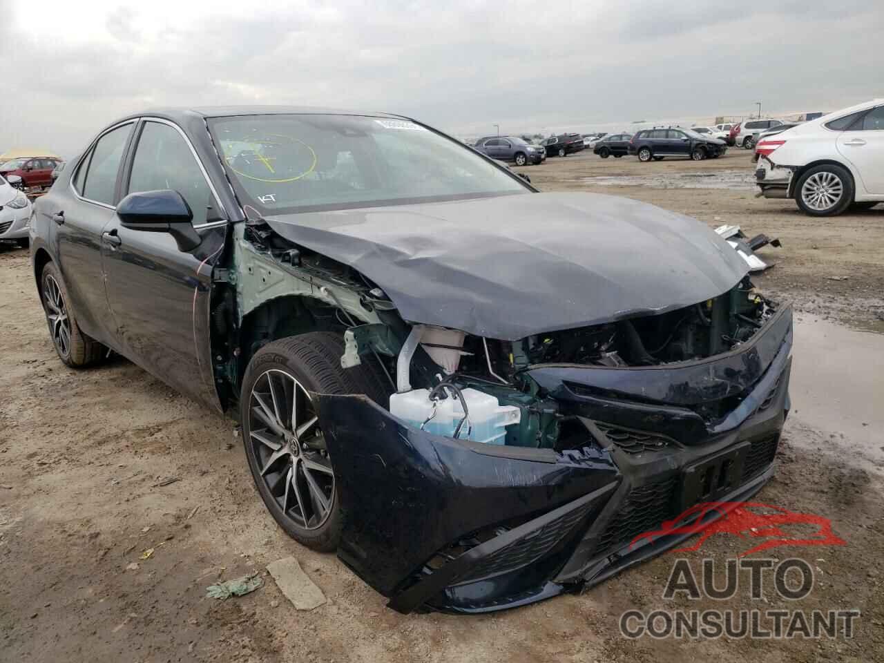 TOYOTA CAMRY 2021 - 4T1G11AK6MU494084