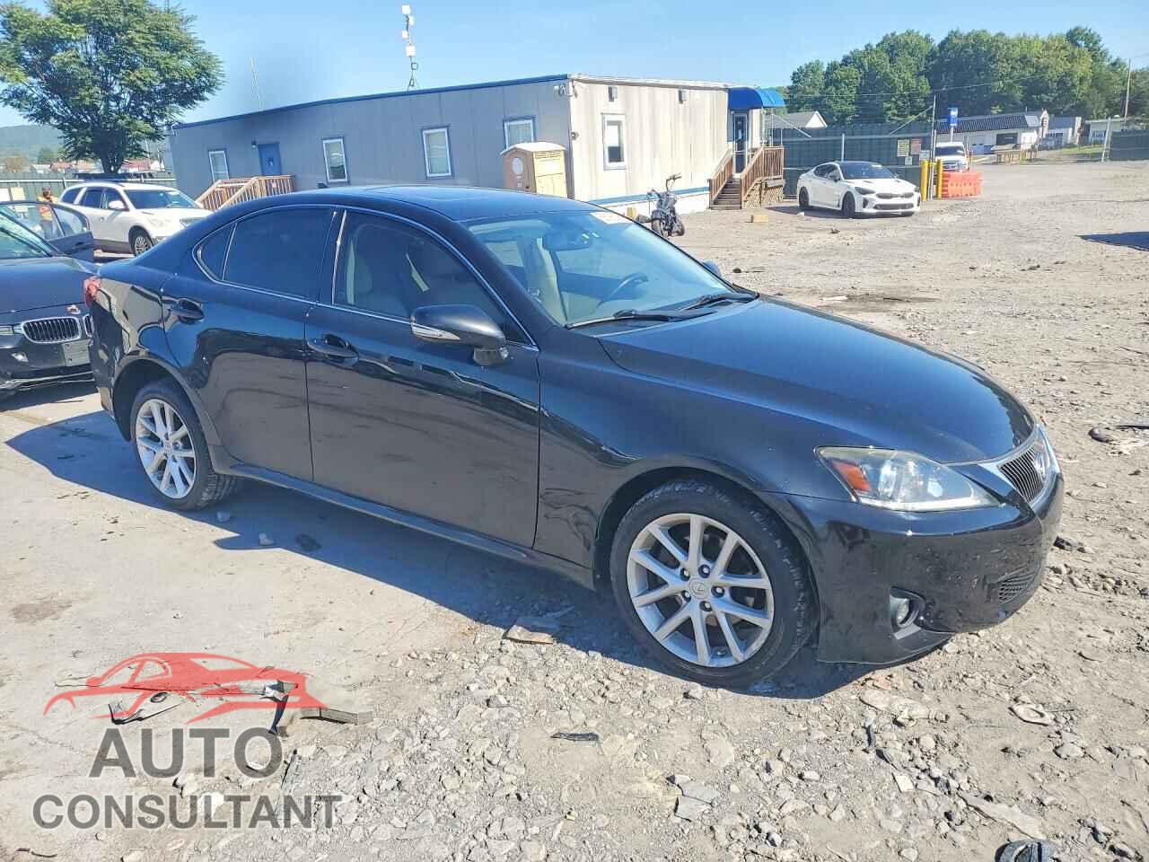LEXUS IS 2011 - JTHCF5C27B5051943