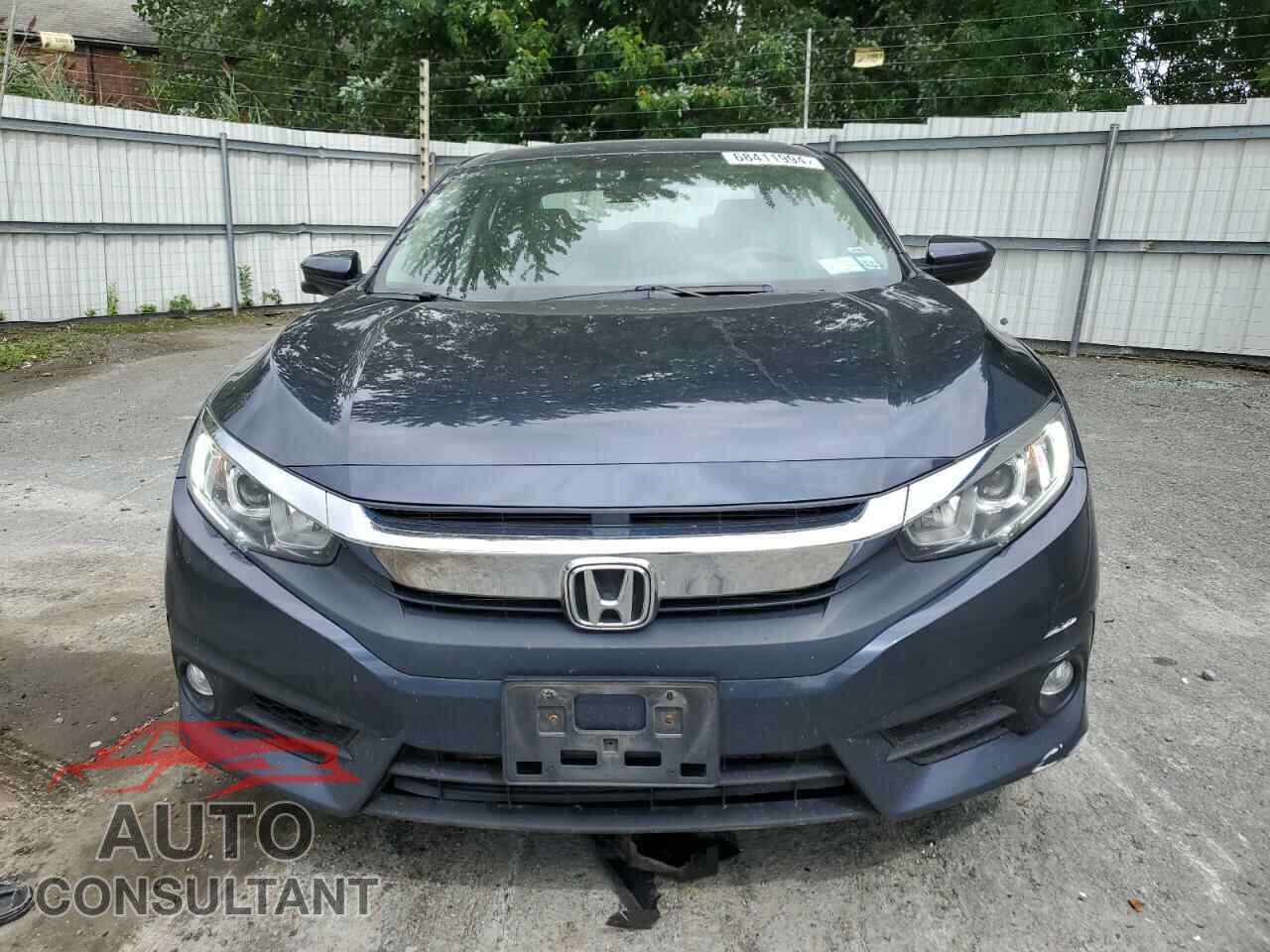HONDA CIVIC 2018 - 19XFC1E38JE001450